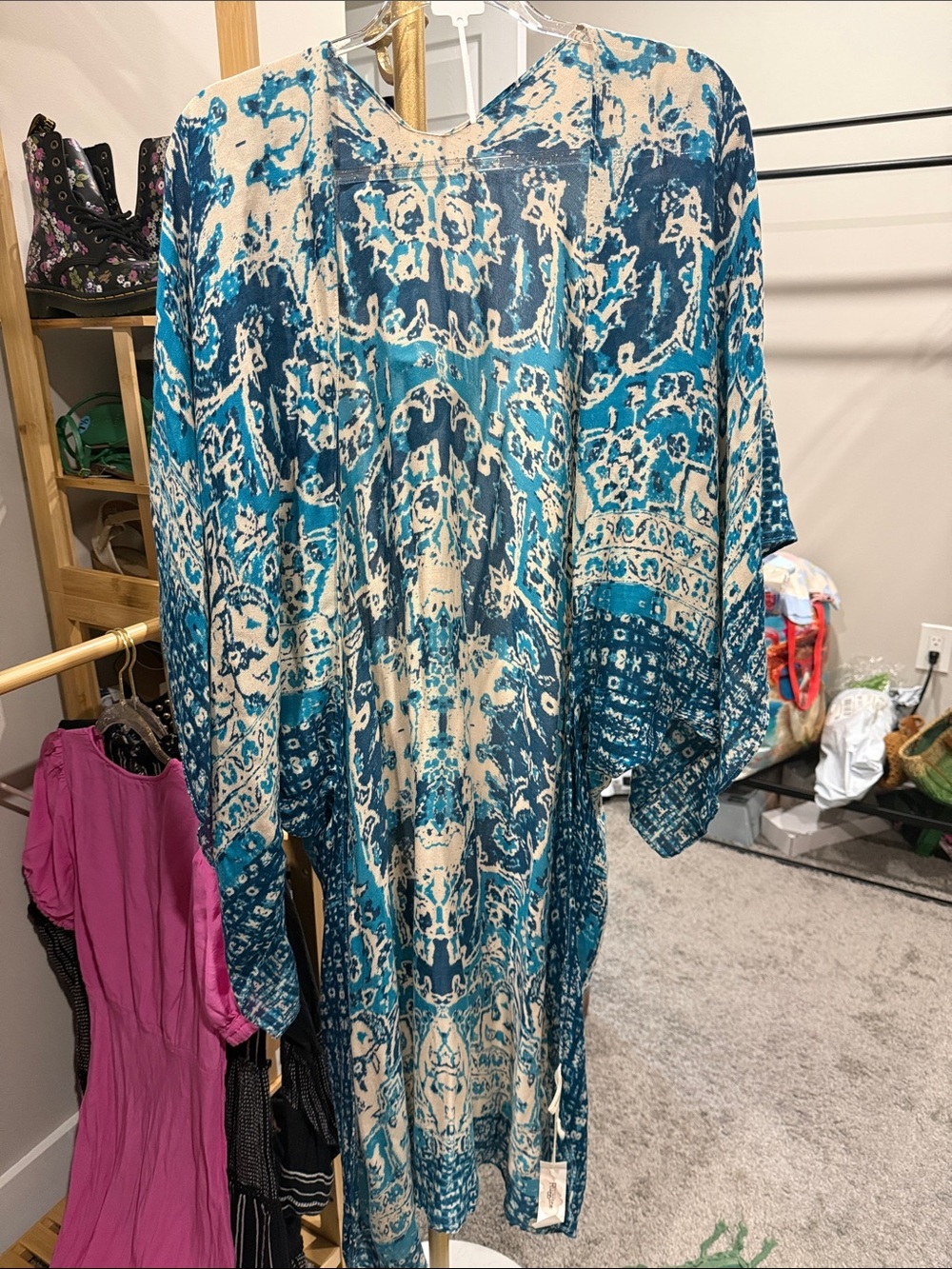 Nwt The Kiera Boho Mandala Angel Sleeve Blue Printed Kimono One size - Picture 4 of 6